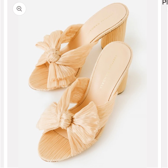 LOEFFLER RANDALL 
Women Penny Pleated Bow
Heel Almond size 7 SINGLE SHOE
$395.00 - Picture 9 of 9